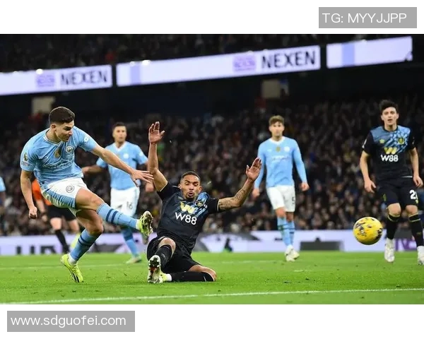 英超联赛即将重启！球迷期待英超巨头之间的激烈角逐！